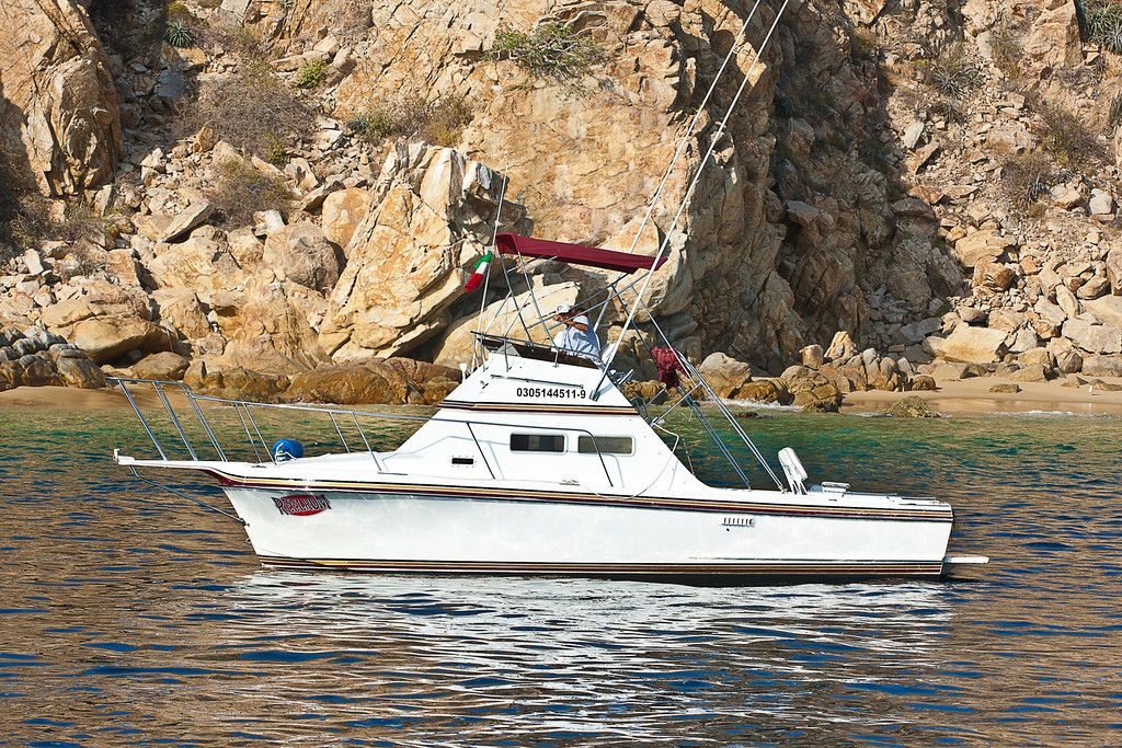 28ft Californian Sportfishing cabo san lucas redrum sportfishing